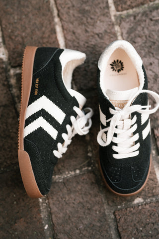 Neevan Sneaker - Black