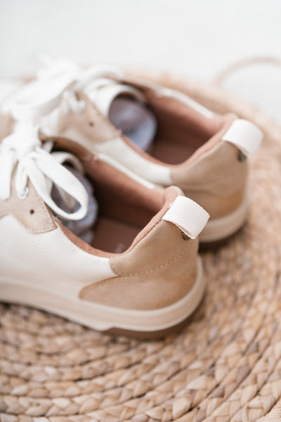 Nayari Sneaker