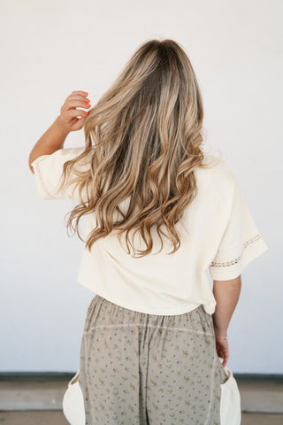 Daisy Field Button Up Top