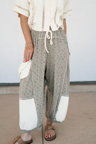 Always the Easy Choice Floral Balloon Pant - Olive