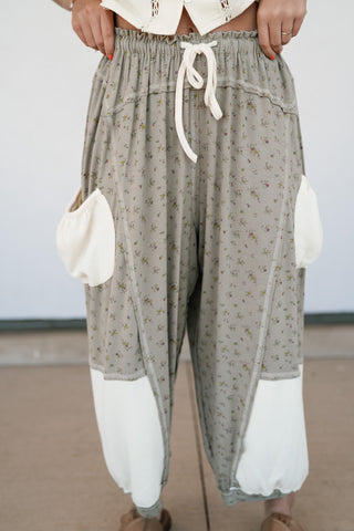 Always the Easy Choice Floral Balloon Pant - Olive
