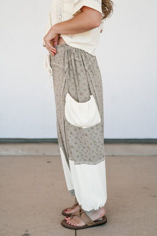 Always the Easy Choice Floral Balloon Pant - Olive