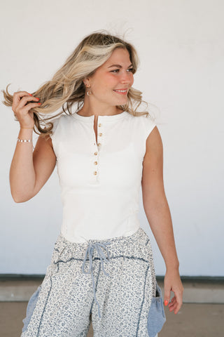 Everyday Classic Quarter Button Top