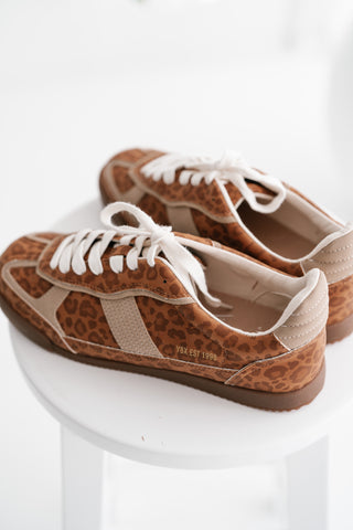 Nurita Lace-Up Sneaker