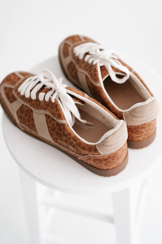 Nurita Lace-Up Sneaker