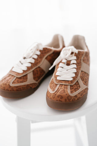 Nurita Lace-Up Sneaker