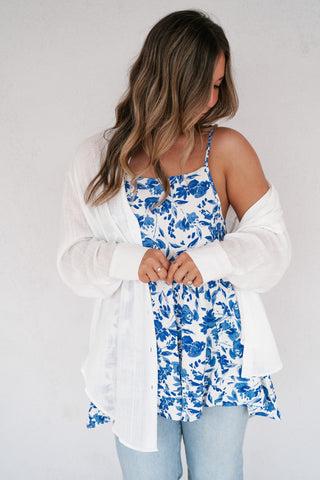 Lela Button down- White