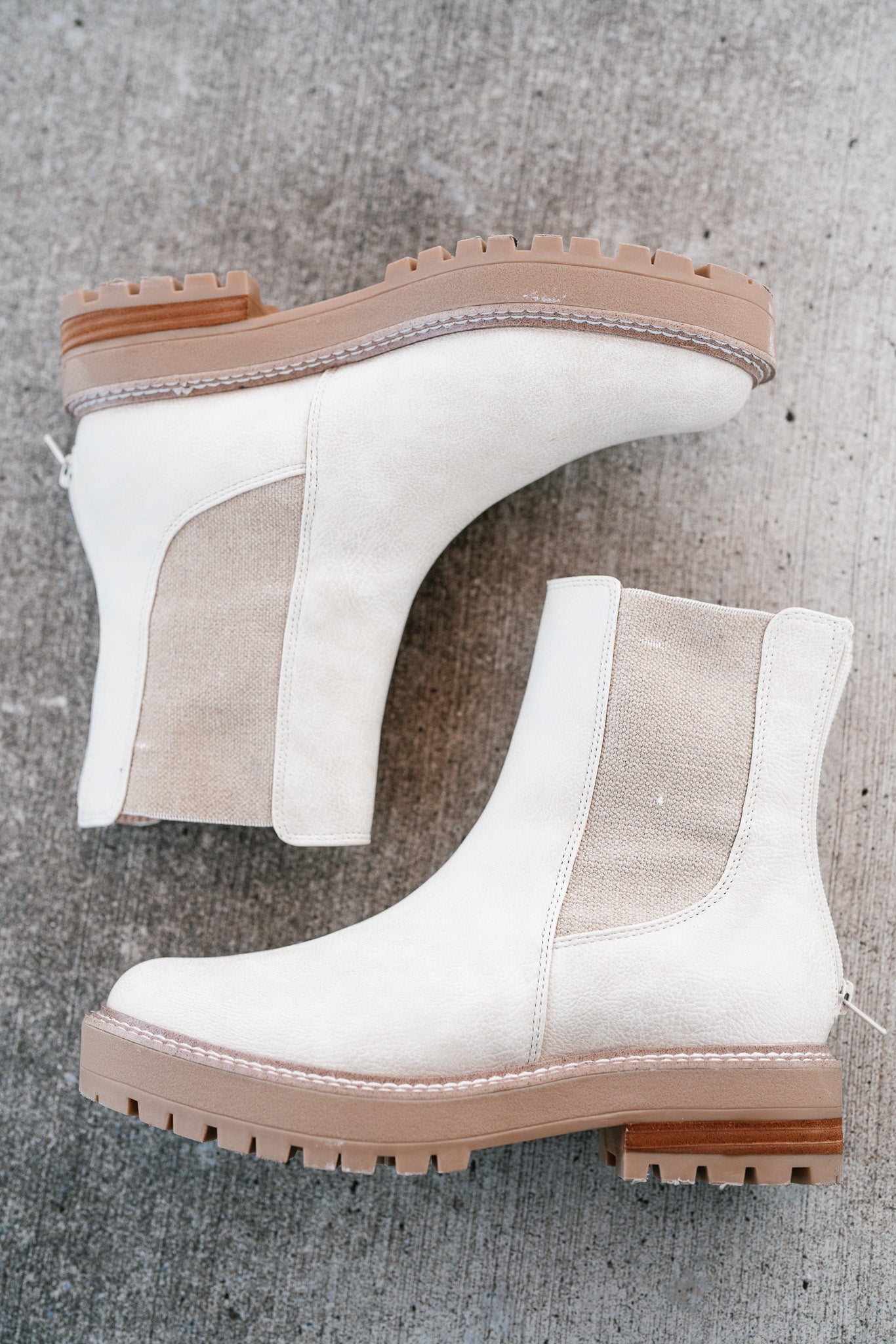 Sonia Boot - Ivory