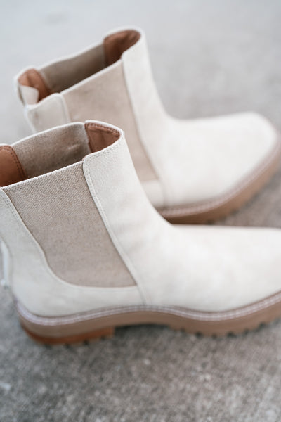 Sonia Boot - Ivory