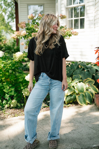 Simple Matter Pocket Front Tee - Black