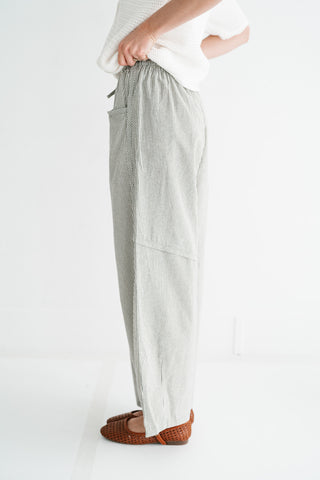 Downtown Ease Stripe Barrel Pant