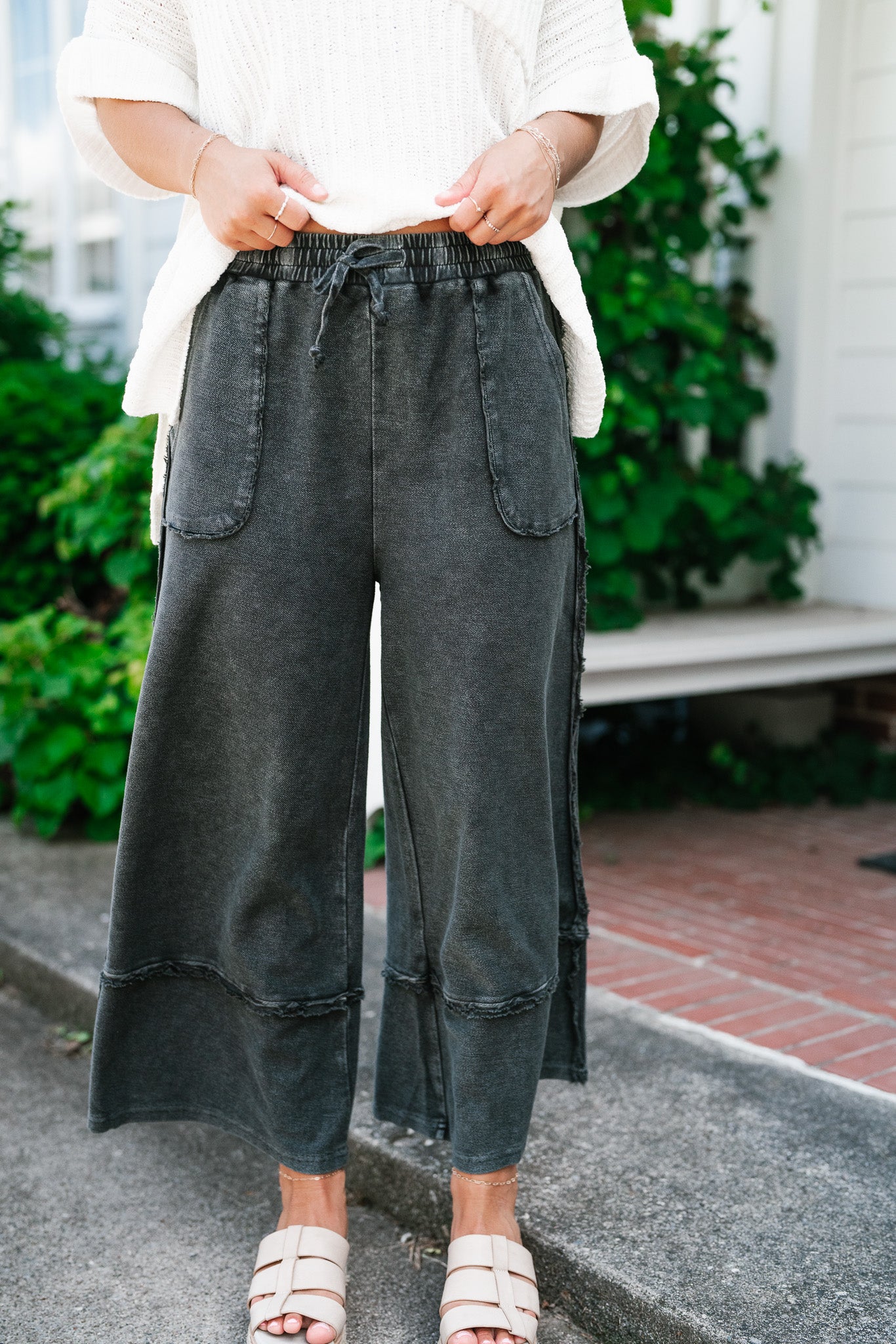 Can't Compete Mineral Wash Wide Leg Pants - Black