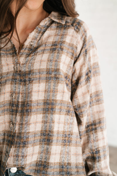 Feel The Warmth Flannel- Sand/Navy