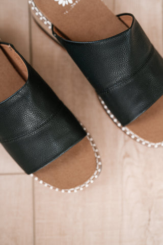 Ayama Wedge Sandal