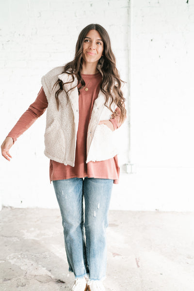 Falling For You Sherpa Vest - Cream