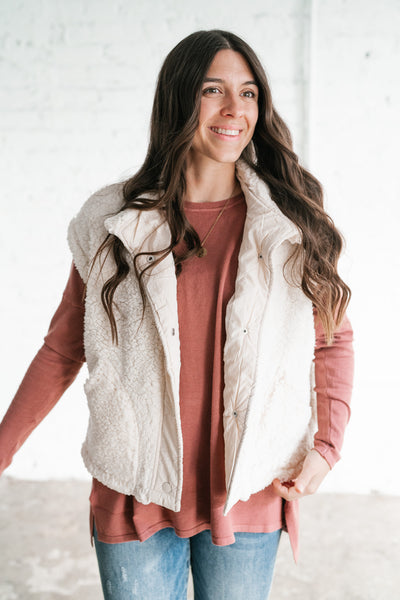 Falling For You Sherpa Vest - Cream