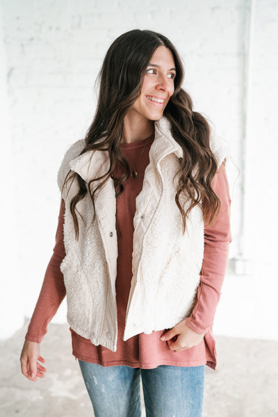 Falling For You Sherpa Vest - Cream