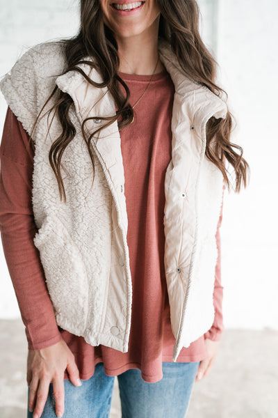 Falling For You Sherpa Vest - Cream