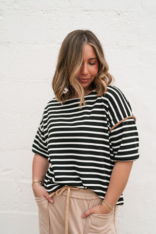 Daydreamer Contrast Stripe Tee - Black