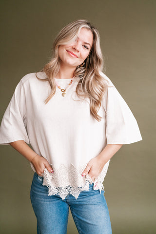 Everly Lace Hem Quarter Sleeve Top - Ecru