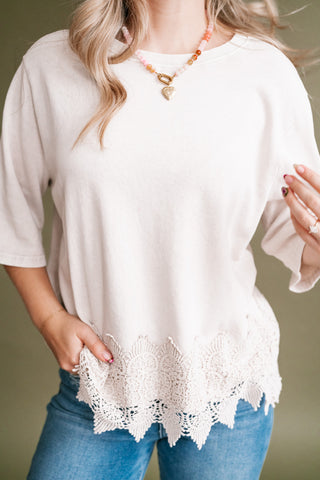 Everly Lace Hem Quarter Sleeve Top - Ecru