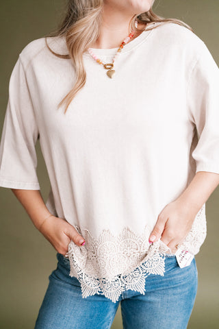 Everly Lace Hem Quarter Sleeve Top - Ecru