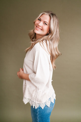 Everly Lace Hem Quarter Sleeve Top - Ecru