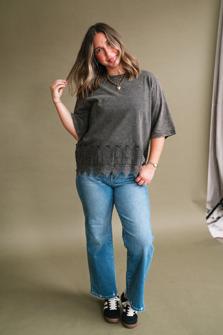 Everly Lace Hem Quarter Sleeve Top - Ash