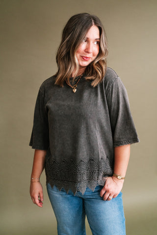 Everly Lace Hem Quarter Sleeve Top - Ash