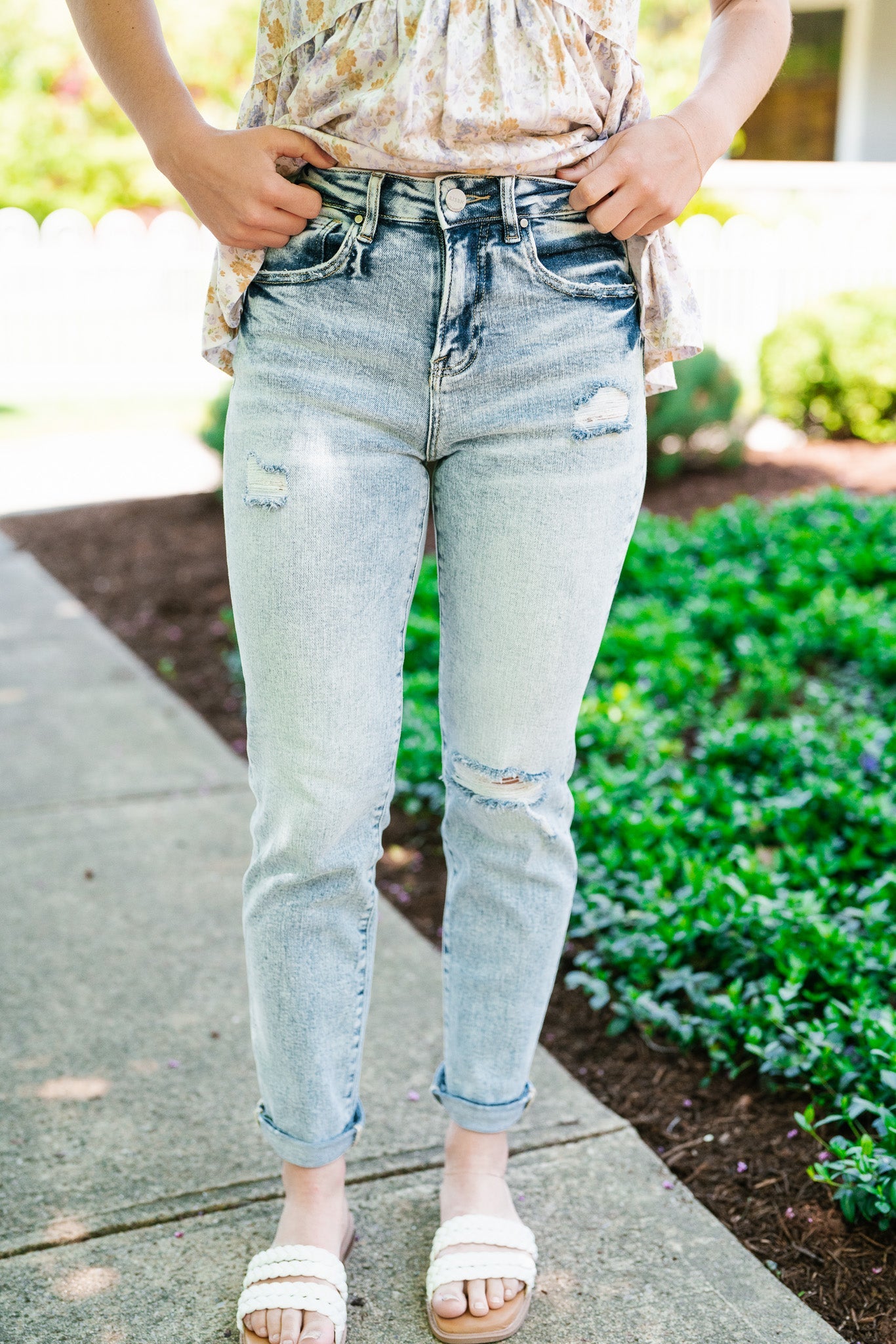 Risen Elly Distressed Boyfriend Jeans