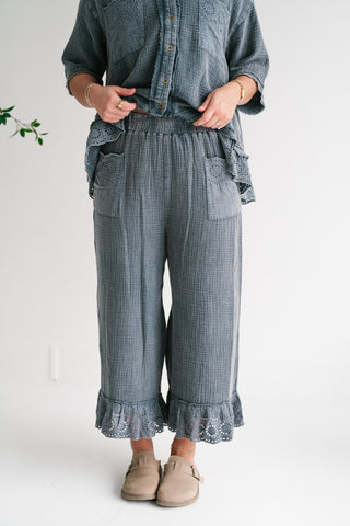 Quiet Ruffle Gauze Pants