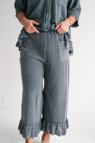 Quiet Ruffle Gauze Pants