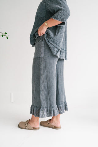 Quiet Ruffle Gauze Pants