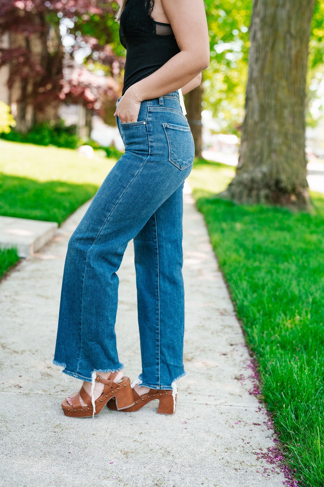 Risen Chels High Rise Wide leg Jeans