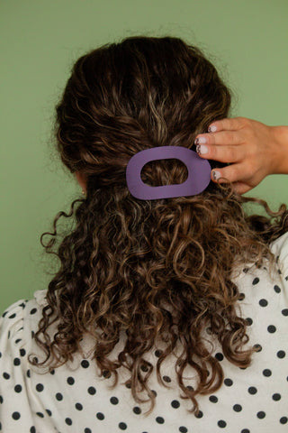 Circle Cutout Flat Claw Clip: Olive