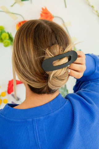 Oversized Flat Claw Clip: Black