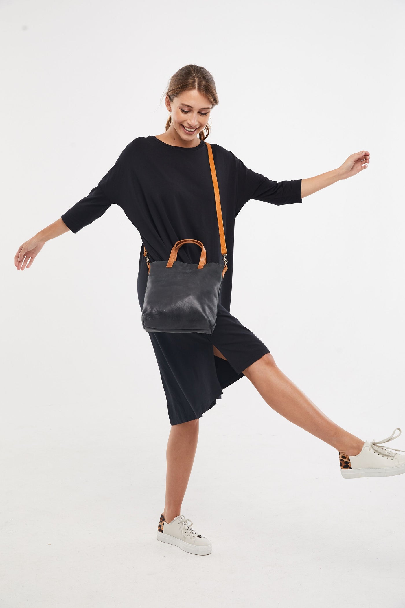 Able Abera Commuter- Black/Cognac