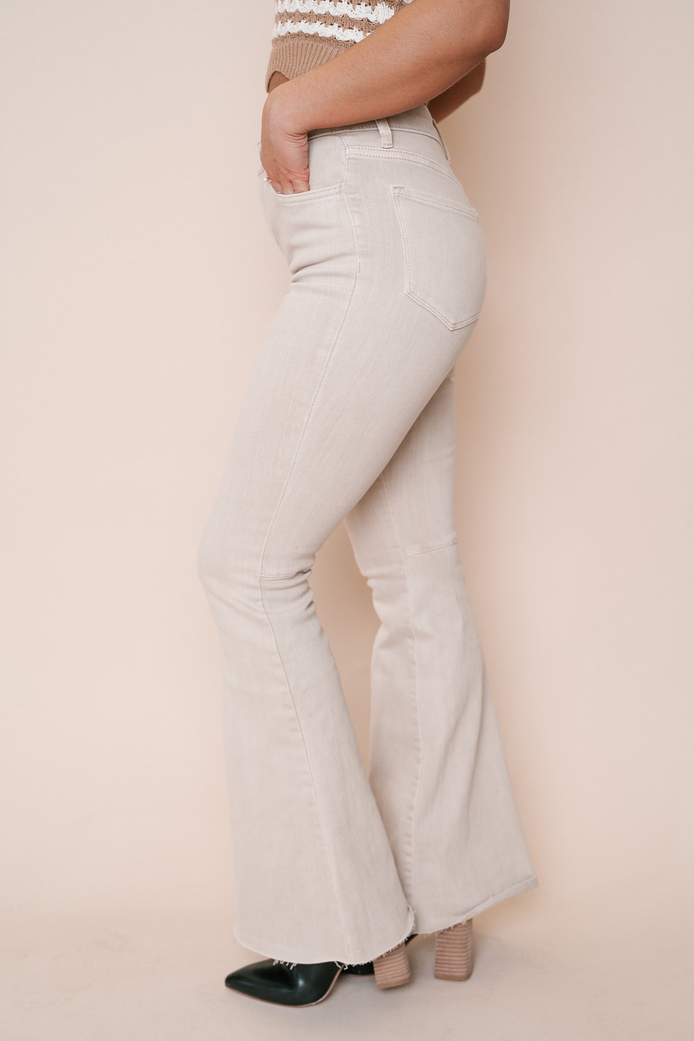 Vervet Andreas High Rise Flare Jean