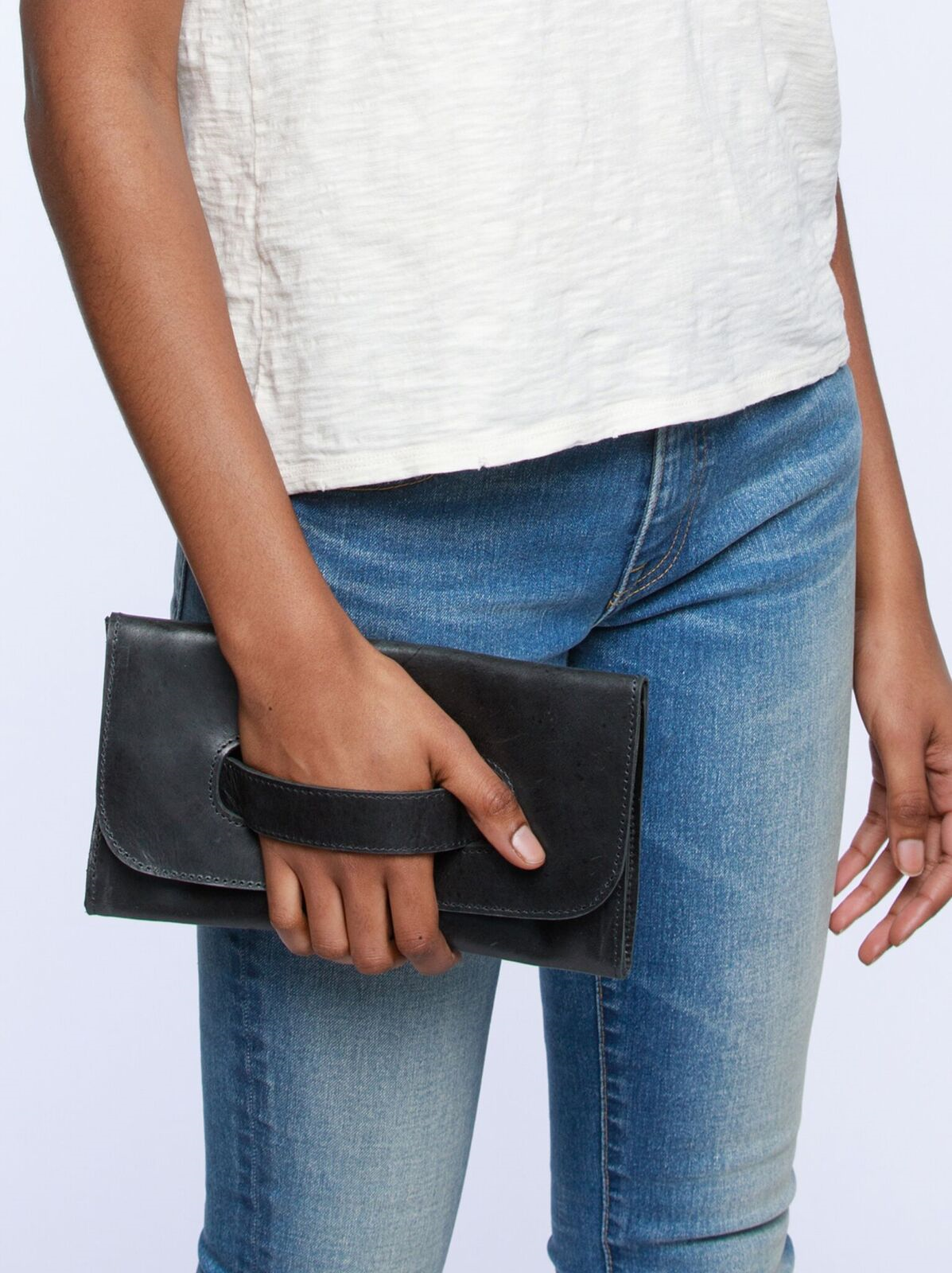 Able Mare Handle Clutch - Black